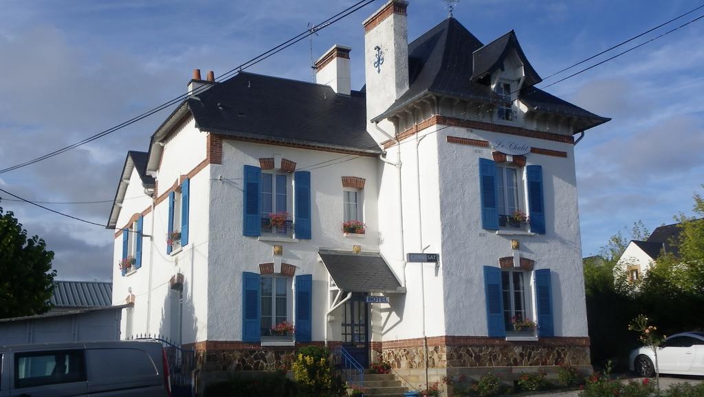 Hotel Restaurant Le Chalet Guéméné-Penfao Eksteriør billede