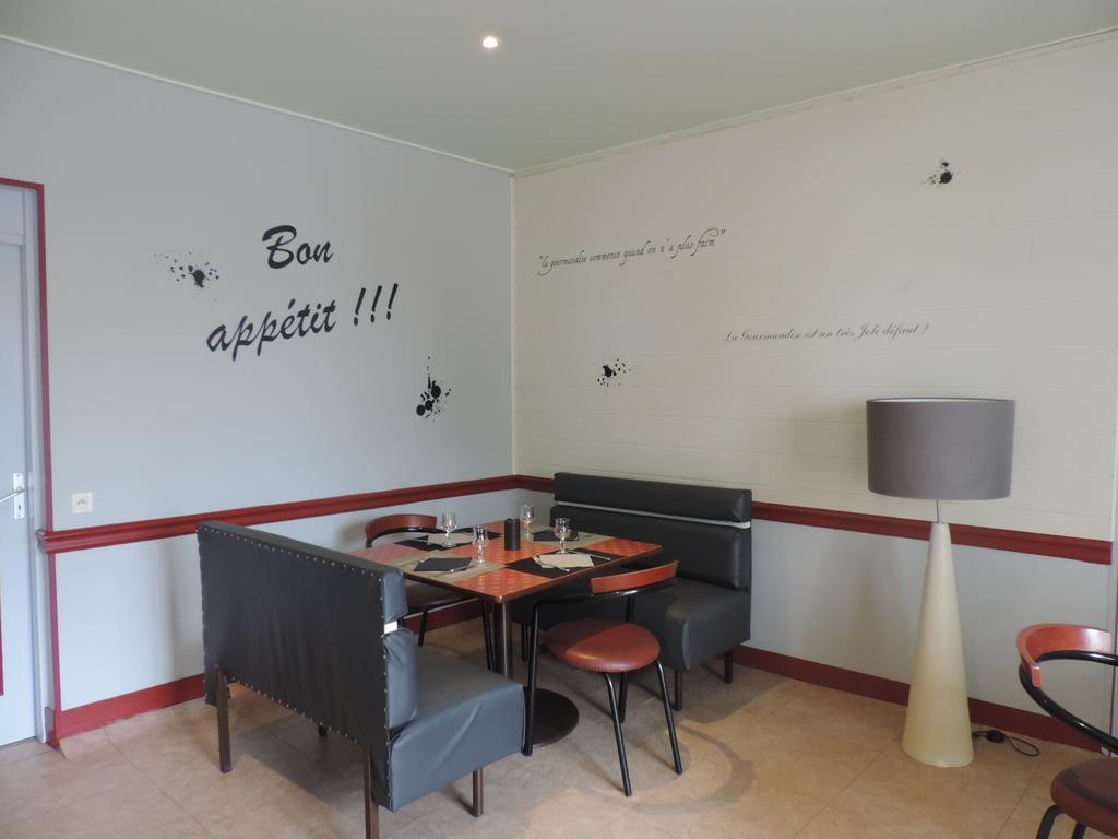 Hotel Restaurant Le Chalet Guéméné-Penfao Eksteriør billede